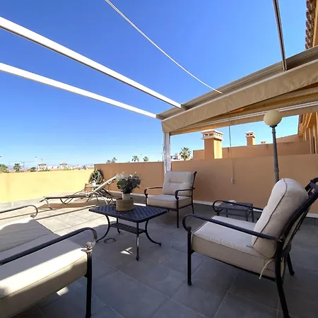 Casa Sarah With Pool View And Garden Dom wakacyjny *