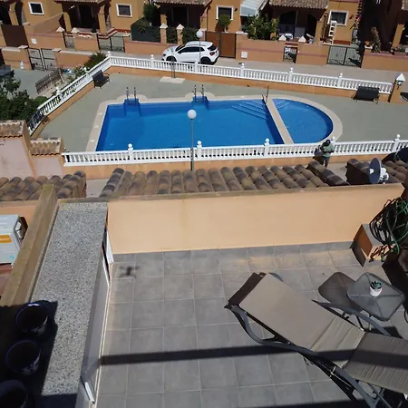 Casa Sarah With Pool View And Garden Hébergement de vacances *