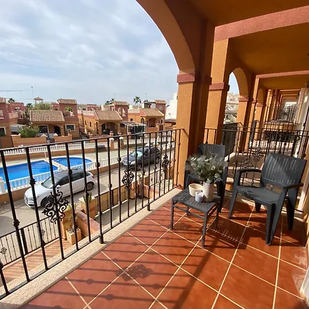 Casa Sarah With Pool View And Garden Casa de Férias *