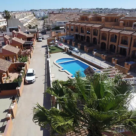 Holiday home Casa Sarah With Pool View And Garden